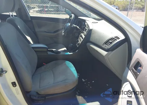 2013 Kia Optima Lx z USA, uszkodzony, nr VIN KNAGM4A76D5317776